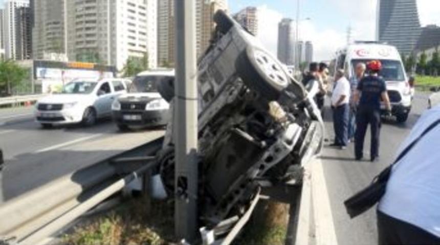 Sınava Giden &Ouml;ğretmenler Kaza Ge&ccedil;irdi