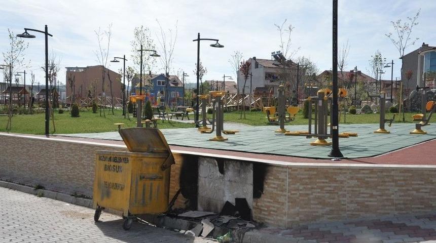 Şehit Mahmut Ekinay Parkı&rsquo;na &Ccedil;irkin Saldırı