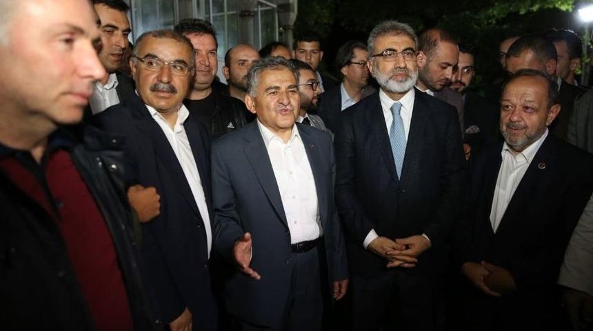 Başkan B&uuml;y&uuml;kkılı&ccedil; Alpaslan Mahallesi Esnafını Ziyaret Etti