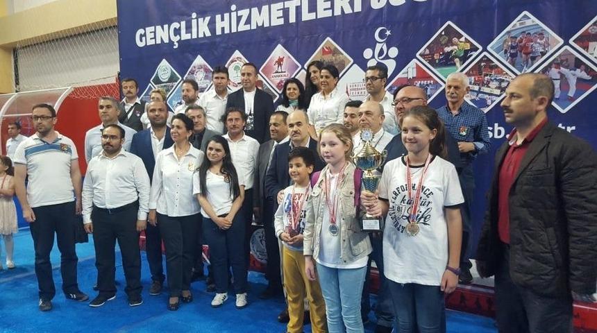 &ldquo;şah Mat&rdquo; Dediler Başarı Getirdiler