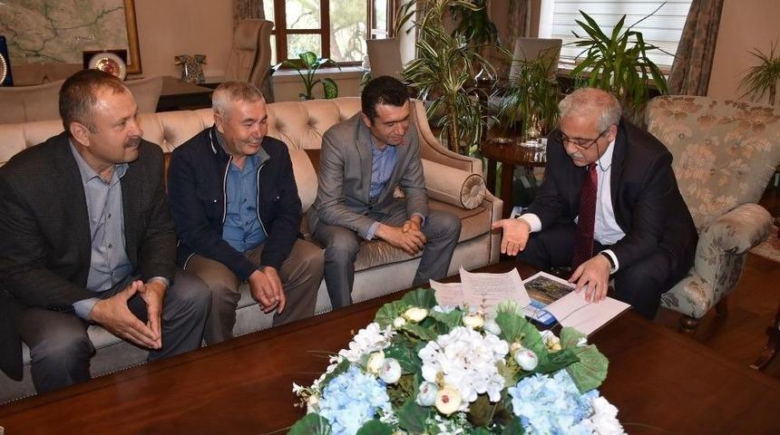 Vali G&uuml;ven&ccedil;er, Mahallelinin Kamulaştırma Sıkıntısını Dinledi