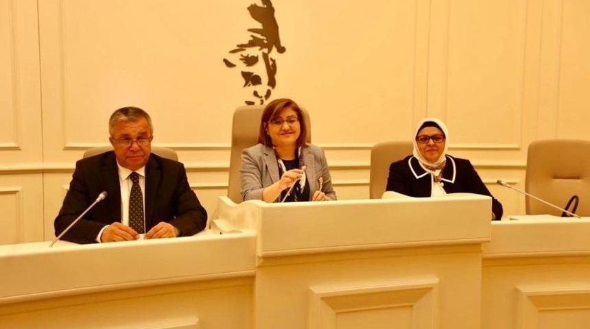 Gaziantep B&uuml;y&uuml;kşehir Belediye Meclisi Toplandı