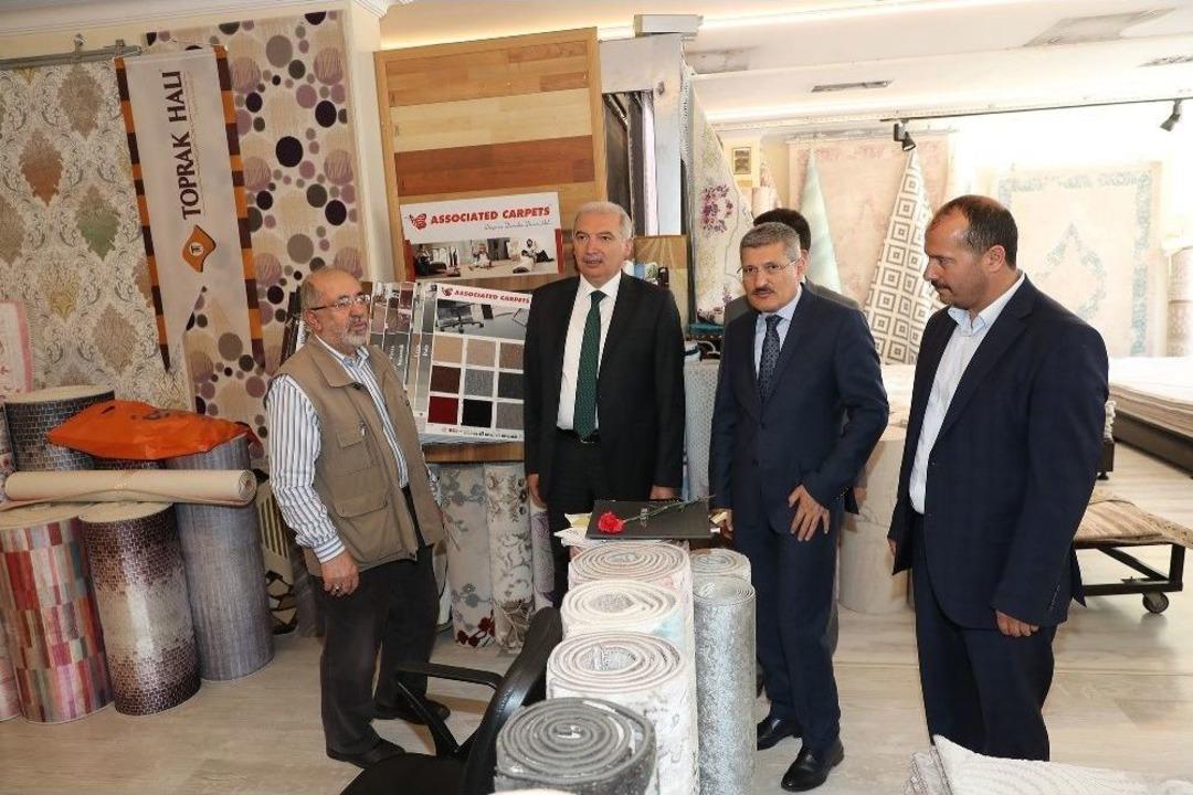 Başkan Uysal Pendik&rsquo;te Esnaf Ve Vatandaşlarla Buluştu