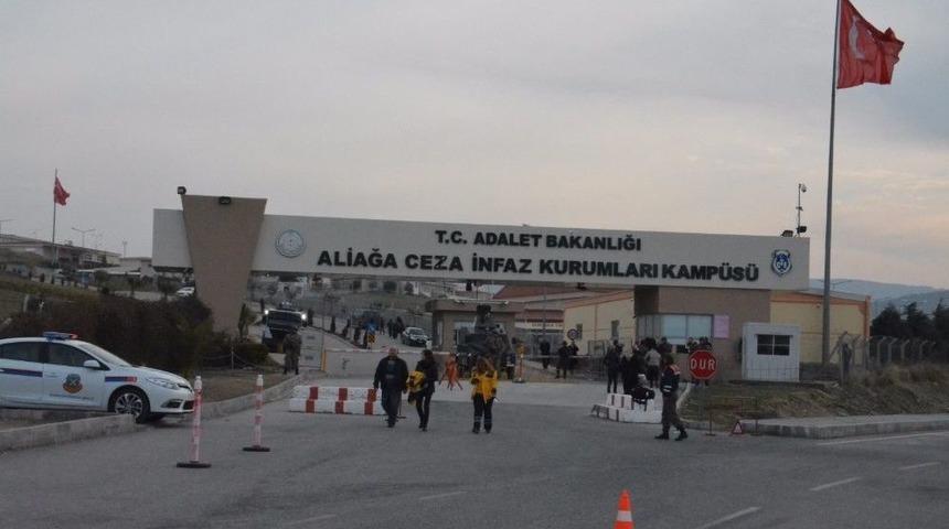 Mahkum Cezaevinde Yangın &Ccedil;ıkardı