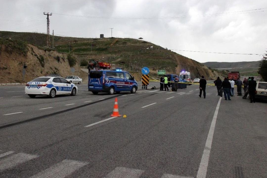 Hafriyat Kamyonunun &Ccedil;arptığı 10 Yaşındaki &Ouml;ğrencinin Feci &Ouml;l&uuml;m&uuml;