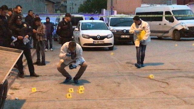 Konya’da İki Aile Sokak Ortasında Çatıştı: 2’si Ağır 3 Yaralı