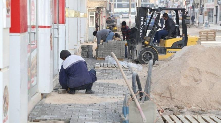 Suat Baykal Caddesi&rsquo;nde Asfalt Ve Kaldırım Sorunu &Ccedil;&ouml;z&uuml;ld&uuml;