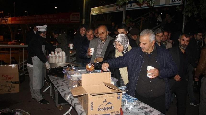 İşe Giden Vatandaşlara &Ccedil;orba Jesti