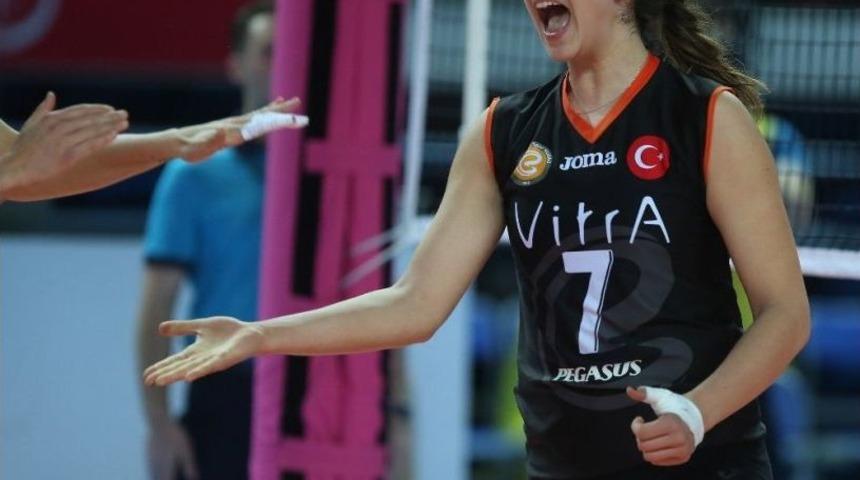 Eczacıbaşı Vitra, Hande Baladın İle S&ouml;zleşme Yeniledi