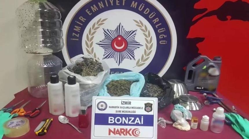 Narkotik Polisinden Balık&ccedil;ı Barınağındaki Teknelere Uyuşturucu Operasyonu