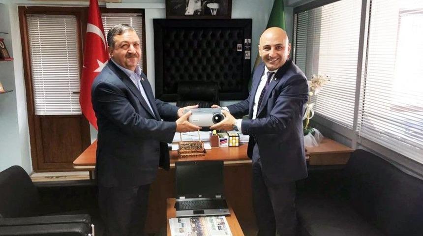 Ziraat Bankasından Menteşe Ziraat Odası&rsquo;na Bilgisayar Hibesi