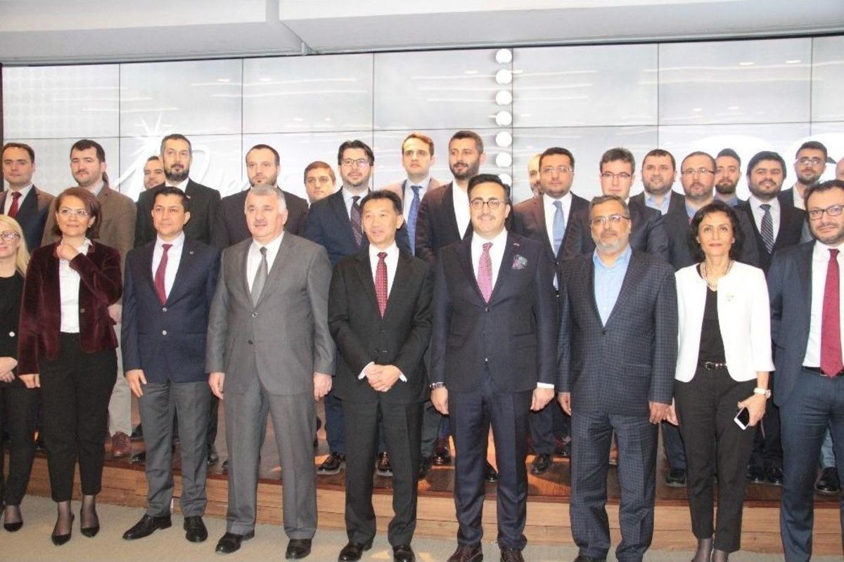 İ&ccedil;işleri Bakanlığı 50 Muhtarı İspanya&rsquo;ya G&ouml;t&uuml;rd&uuml;