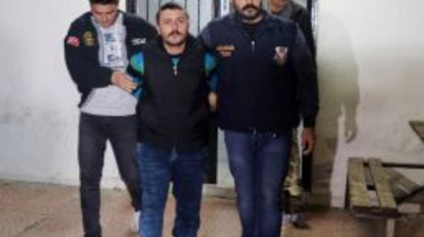 Atat&uuml;rk B&uuml;st&uuml;ne Ateş A&ccedil;an Zanlı Yakalandı