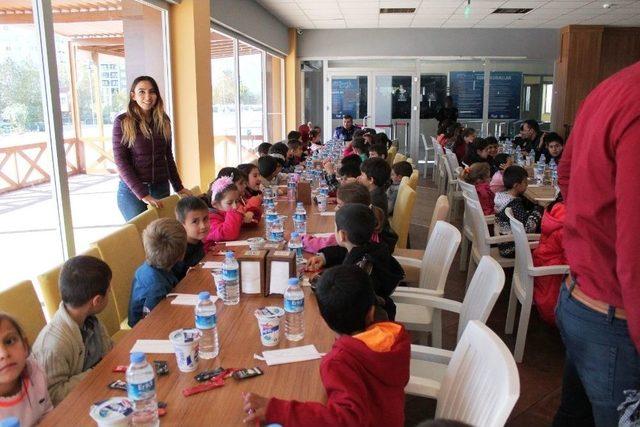 Antalya’da “kır Çiçekleri” Projesi