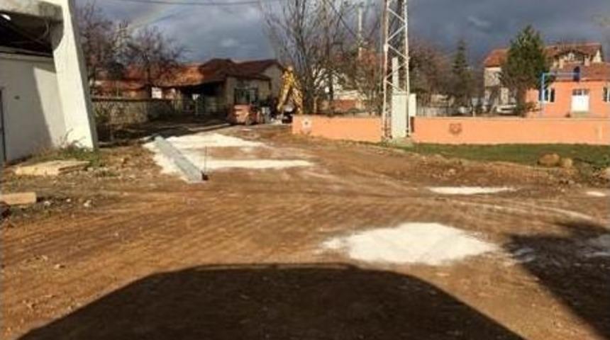 Gölkonak Köyü Sokaklarına Parke Taşı Döşeniyor