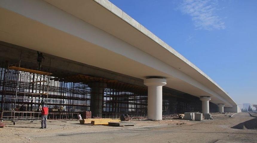 Karaman&rsquo;da Sanayi K&ouml;pr&uuml;l&uuml; Kavşağında &Ccedil;alışmalarda Sona Yaklaşıldı