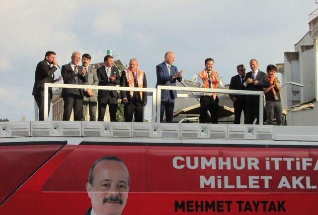 Sandıklı’da Mhp Adaylarını Tanıttı