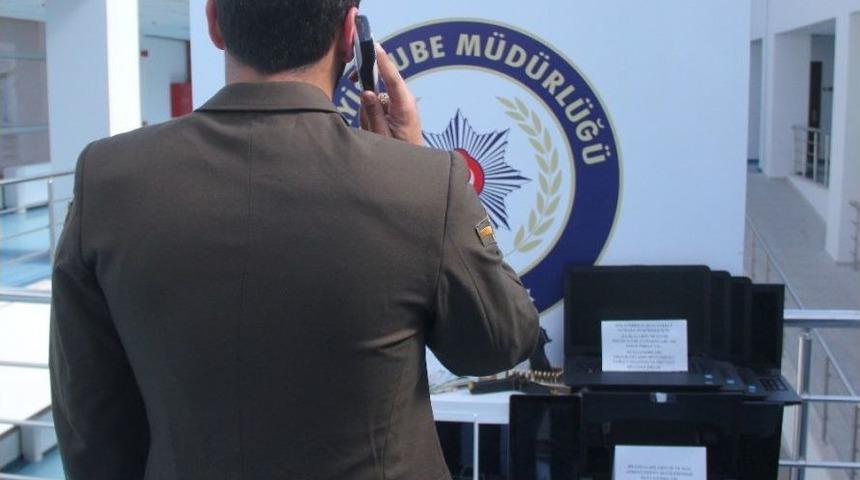 Polis Vatandaşın 14 Milyon 400 Bin Lirasını Kurtardı