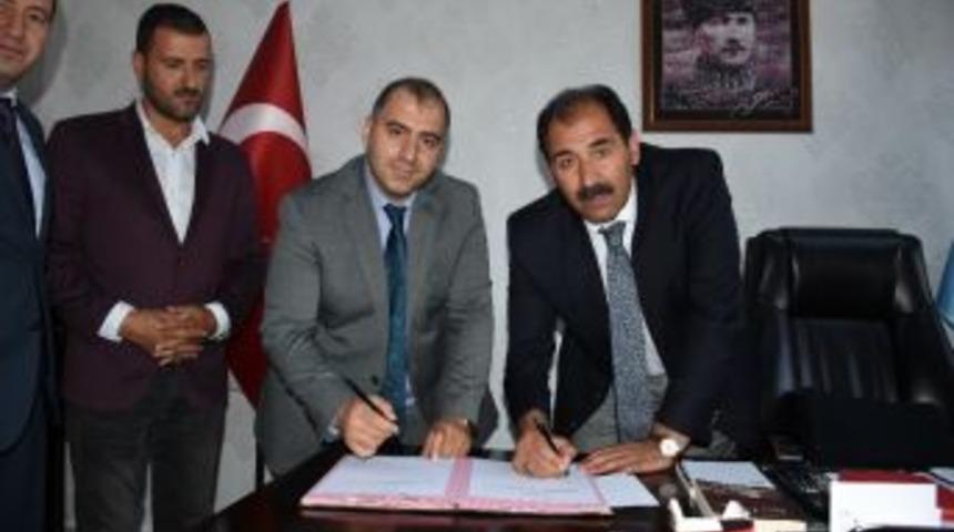 Erzincan Ticaret Borsası&rsquo;ndan &Ccedil;ocuklara Bayram Hediyesi