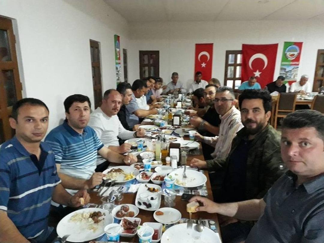 Başkan Şahin İtfaiye Personeli İle İftarda Bir Araya Geldi