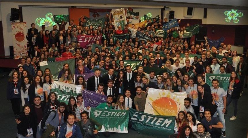 İzmir Ekonomi, Avrupa&rsquo;nın Geleceğine Ev Sahipliği Yaptı