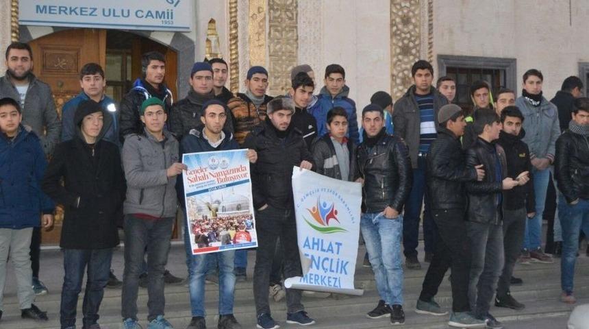 Ahlatlı Gen&ccedil;ler Sabah Namazında Buluşuyor