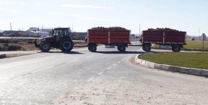 (özel Haber) Karayolunda Traktör Ve Uzun Römork Tehlikesi G2