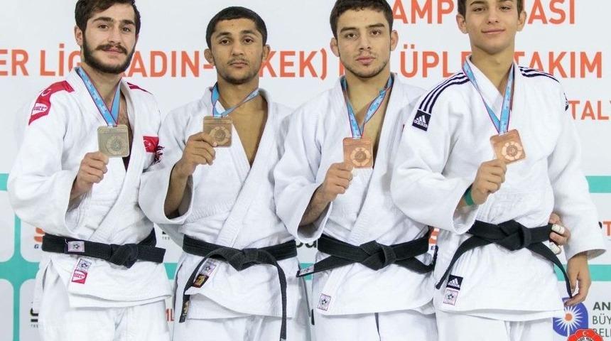 Iğdır T&uuml;rkiye Birincisi Oldu