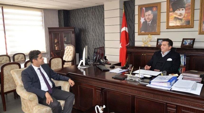 İl Sağlık M&uuml;d&uuml;r&uuml; Ve Boz&uuml;y&uuml;k Devlet Hastanesi Başhekimi Başkan Bakıcı&rsquo;yı Ziyaret Etti