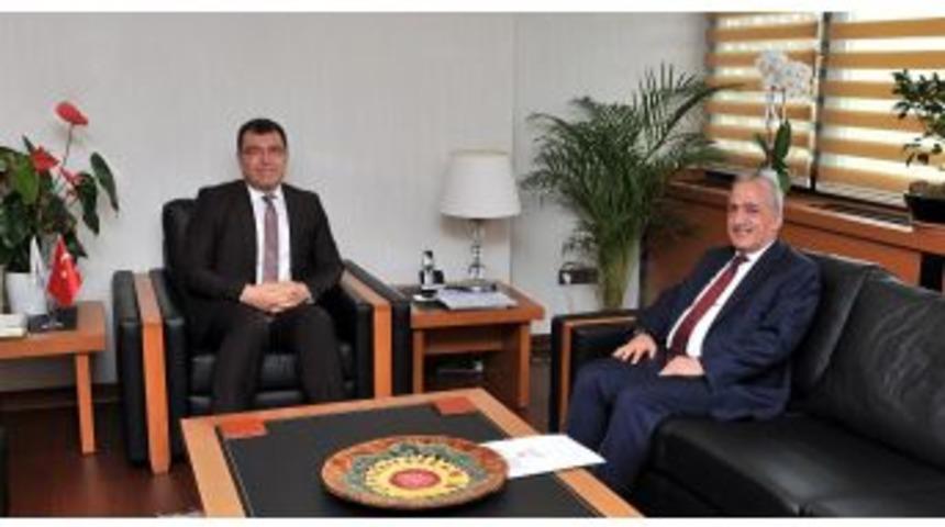 Rekt&ouml;r &Ccedil;omaklı&rsquo;dan T&uuml;bitak Başkanı Prof. Dr. Hasan Mandal&rsquo;a Hayırlı Olsun Ziyareti