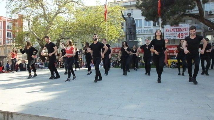 Her Yaştan Vatandaşlar Sağlık İçin Yürüdü G2