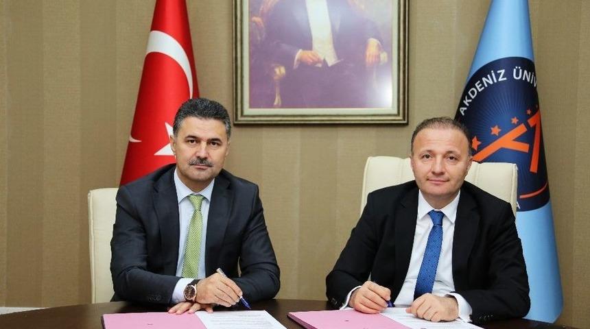 Aü İle Milli Eğitim Arasında İş Birliği Protokolü