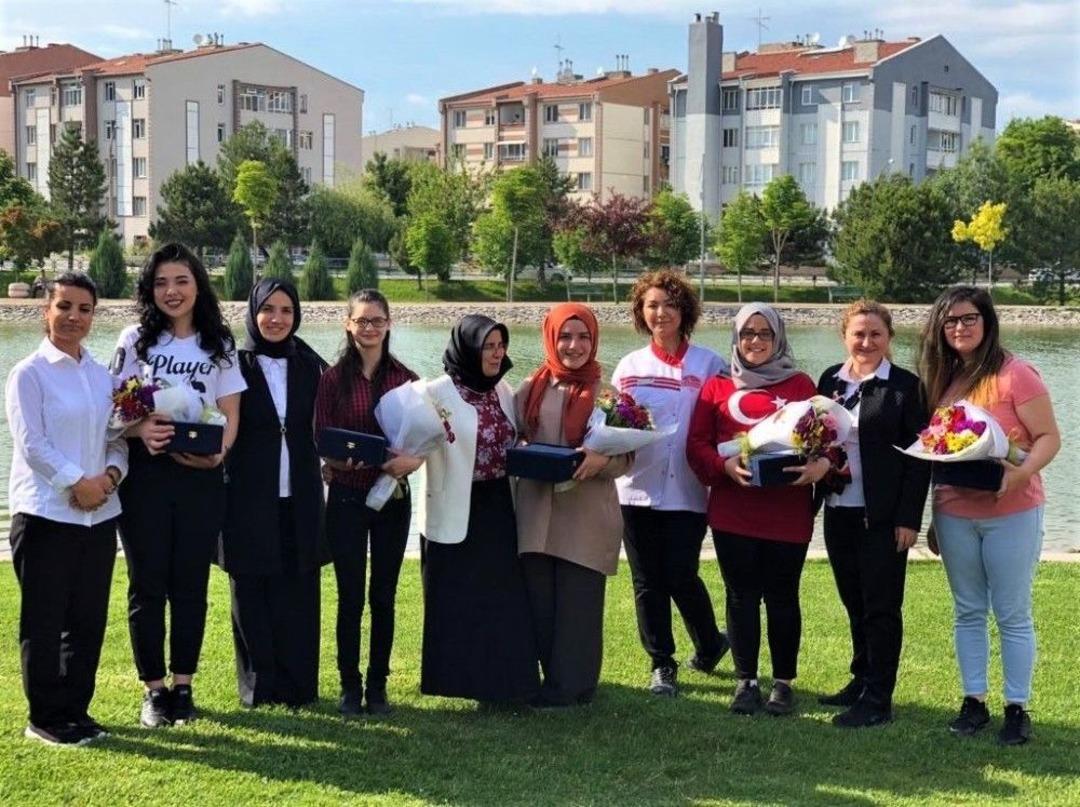 &Ccedil;ifte Mutluluk Yaşadılar