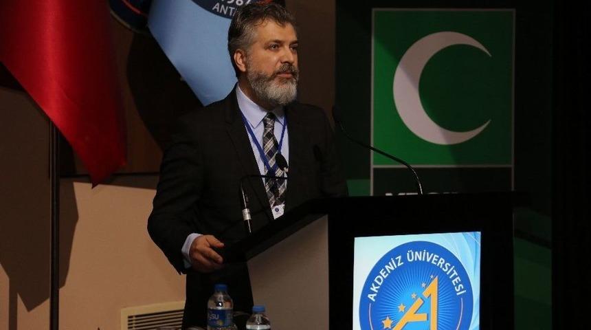 "erkeklerde Teknoloji Bağımlılığı Kadınlara G&ouml;re 3 Kat Fazla"