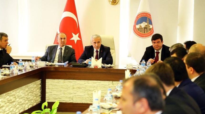 Vali Kamçı, Kaymakamlarla Bir Araya Geldi