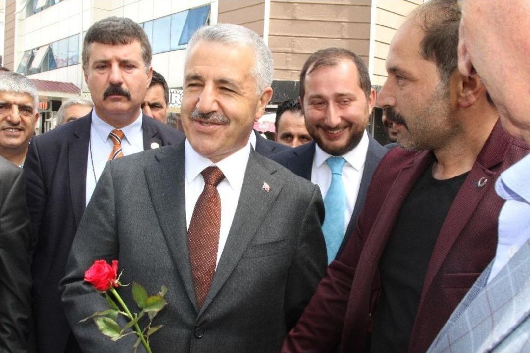 Assistt &Ccedil;ağrı Merkezi&rsquo;nin A&ccedil;ılışı Sonrası İlk &Ccedil;ağrıya Bakan Arslan &Ccedil;ıktı