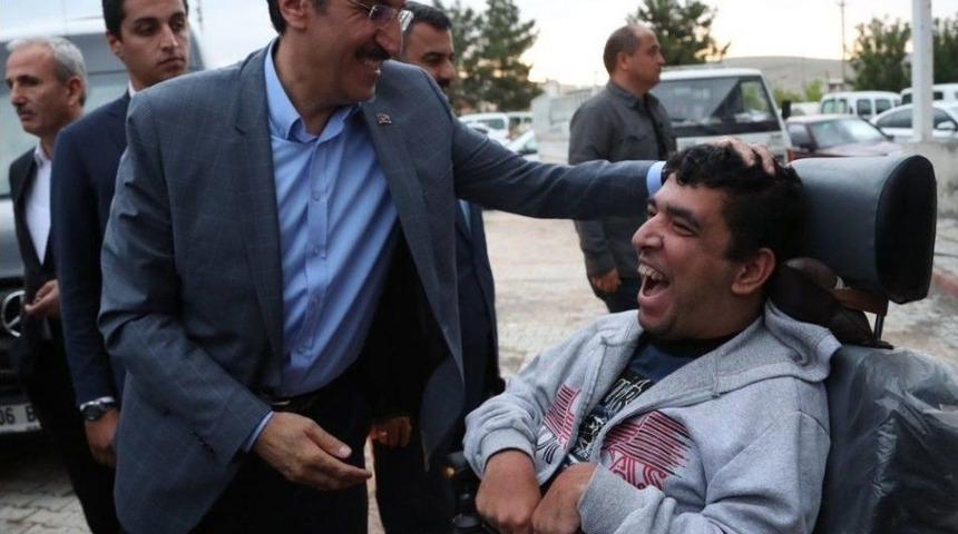 Bakan T&uuml;fenkci, Ak&ccedil;adağ&rsquo;da İftara Katıldı