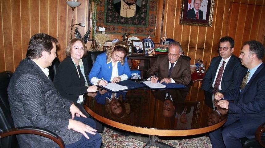 Atat&uuml;rk &Uuml;niversitesi İle &lsquo;mobbing&rsquo; Protokol&uuml;