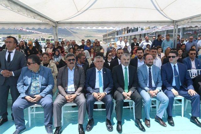 Şehir Hastanesi Karşısındaki İş Yerleri Sahiplerine Teslim Edildi