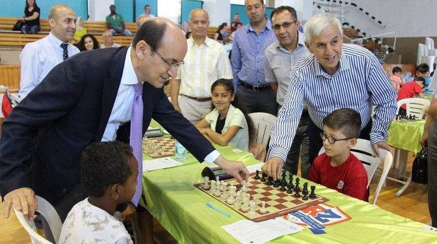 S&ouml;ke&rsquo;de Ulusal Satran&ccedil; Turnuvası Heyecanı Başladı