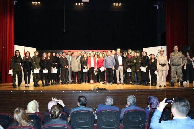 K&uuml;tahya&rsquo;da &rsquo;zeytin Dalı Dumlupınar&rsquo;dan Afrin&rsquo;e İsimli Tiyatroya İlgi 2