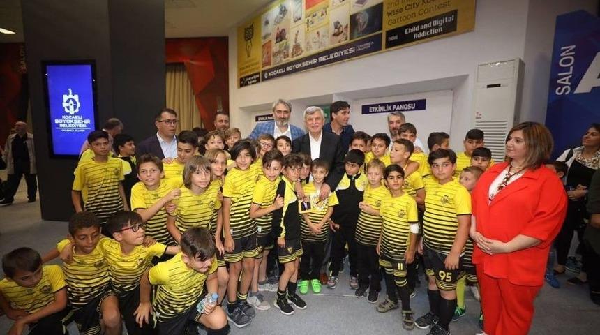 Kocaeli&rsquo;nin Spor Camiası İftarda Buluştu