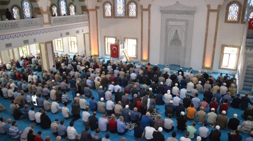 Safranbolu&rsquo;nun En B&uuml;y&uuml;k Camiisi İbadete A&ccedil;ıldı