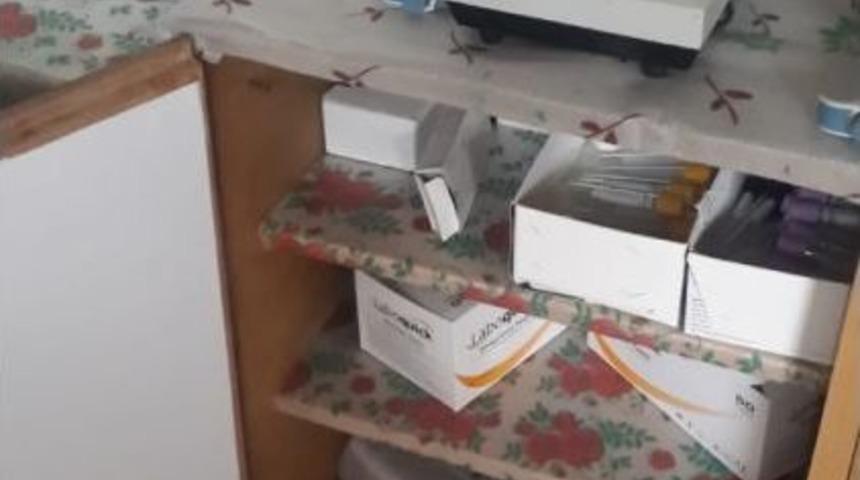 Mersin&rsquo;de Suriyelilerin İşlettiği Ka&ccedil;ak Sağlık Merkezi Ortaya &Ccedil;ıkarıldı