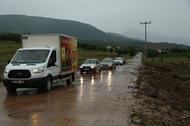 Tunceli’de Sağanak Etkili Oldu