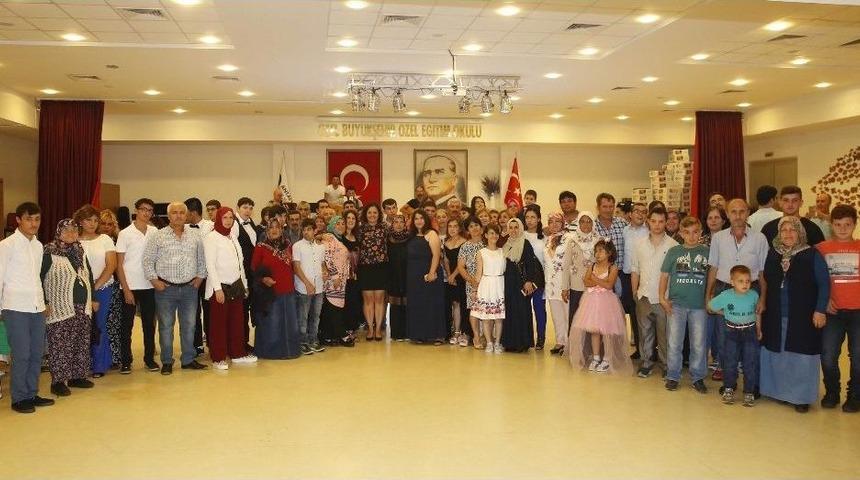 B&uuml;y&uuml;kşehirin &Ouml;zel &Ouml;ğrencileri Mezun Oldu