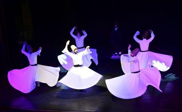 G&ouml;n&uuml;ller Mevlana Sevgisiyle Coştu 1