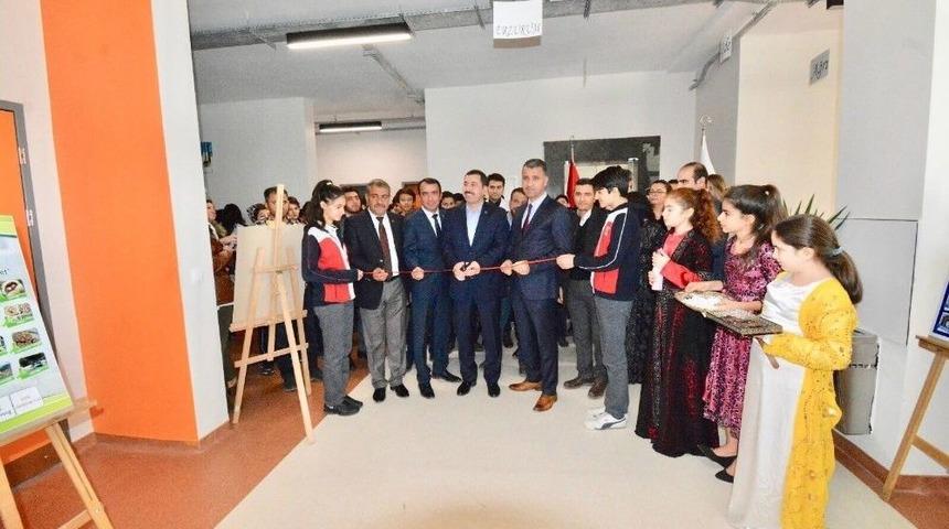 T&uuml;rkiye&rsquo;nin 81 İlinin Değerleri Ted Şanlıurfa Kolejinde Sergileniyor