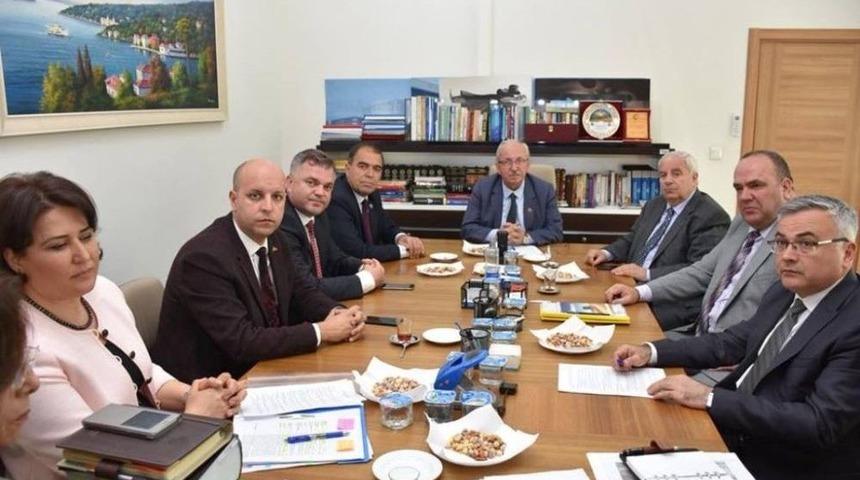 Alpullu Şeker Fabrikasının &Ouml;zelleştirilmesi Konulu Toplantı D&uuml;zenlendi