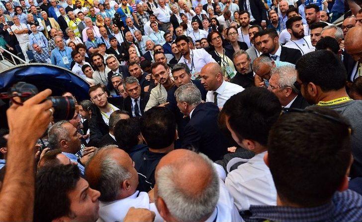 Ali Koç’un Konuşması Sırasında Gerginlik Yaşandı G1